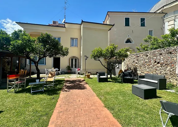 Villa Marcellina - Piazza San Giovanni, Giardino Privato, Jacuzzi, Barbecue e Parcheggio Privato